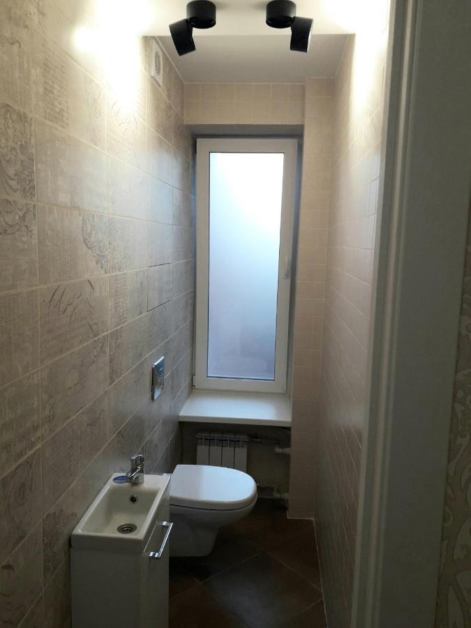 2 Bdr Apartment Near Gorky Park, Center Harkov Kültér fotó